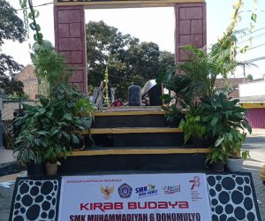 SMK MUHENDO MENGIKUTI KIRAB BUDAYA DESA DONOMULYO 2023